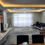 آپارتمان ۱۱۷ متری طبقه ۷ برج بهارستان رو به بلوار